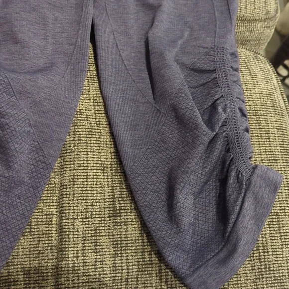 Lululemon In The Flow Crop II Heathered Inkwell - Picture 12 of 14